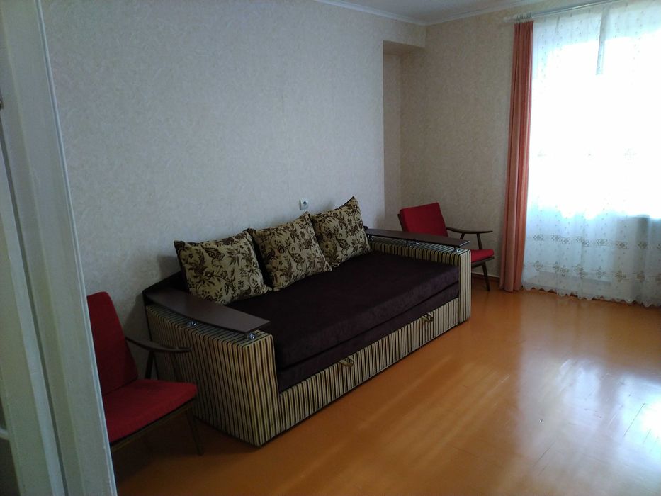 Сдам  2ком. квартиру на Малой 3. Центр. Хозяин.