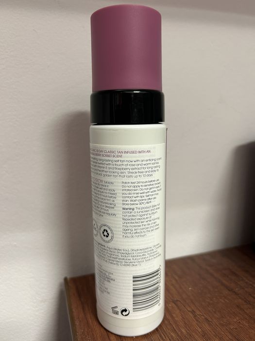 Pianka Samoopalająca 200 ST. TROPEZ Berry Sorbet