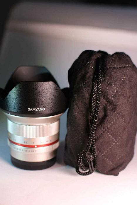 Samyang 12mm F2 NCS CS Silver para Fujifilm