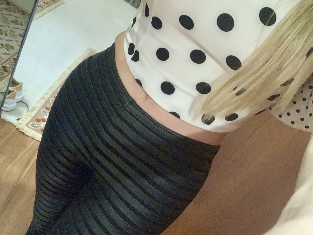 Calças de lycra com ecopele
