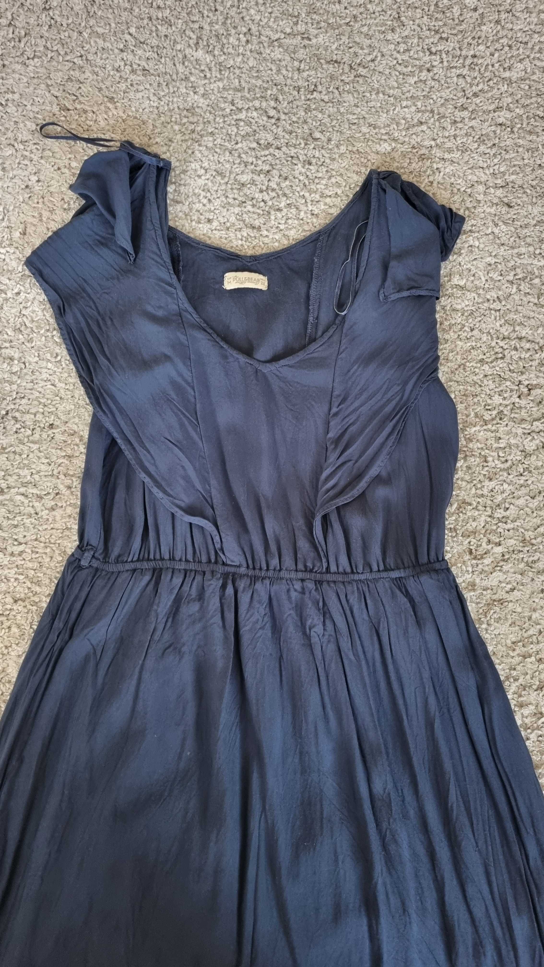 Granatowa sukienka Pull&Bear