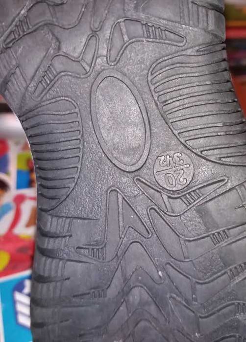 Sprzedam Botki różowe . Rozmiar 20