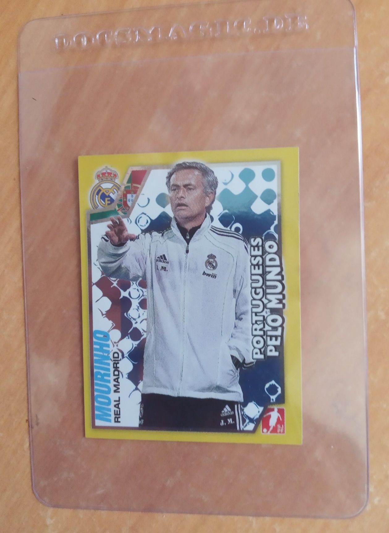 16 Saquetas Seladas + 4 CROMOS futebol