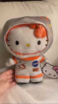 Hello Kitty NASA astronauta