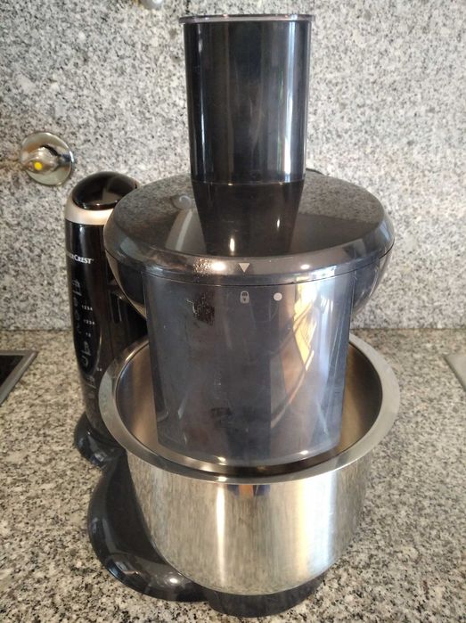 Robô de cozinha Silvercrest KH 701 para reparação / peças