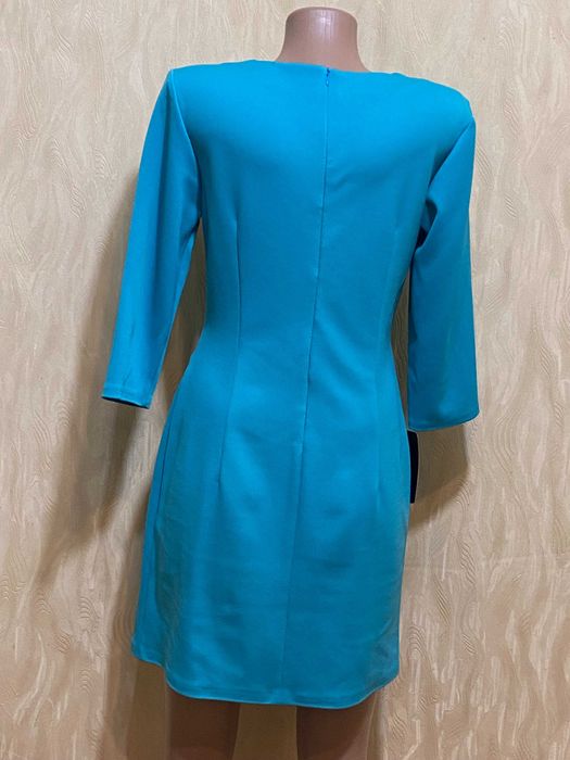 Красива нарядна сукня з вишивкою, р.46