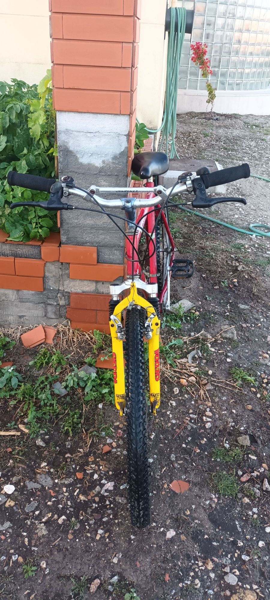 Tenho para Venda bicicleta usada  em bom estado  .