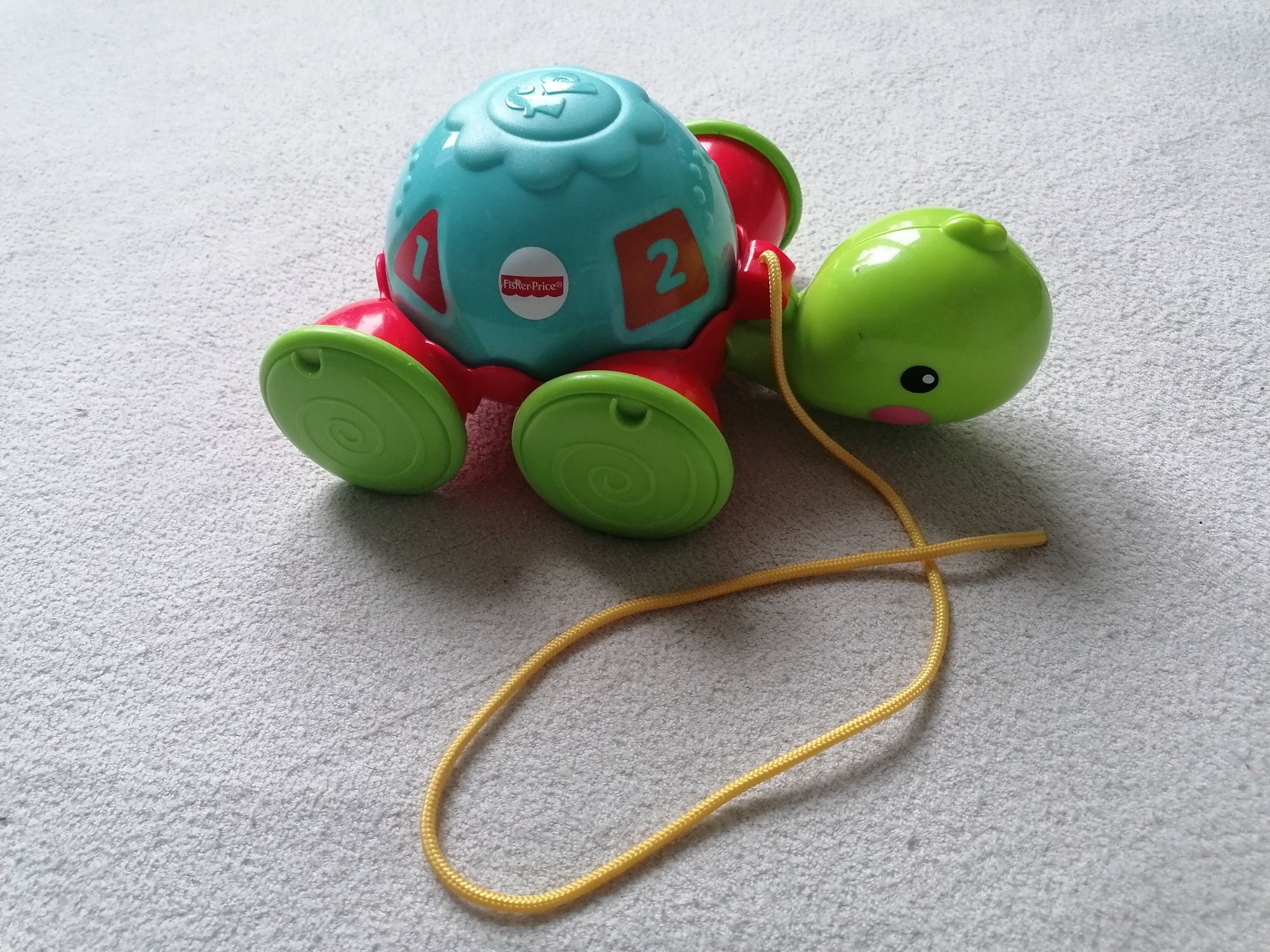 Jeżdżący żółwik ze sznureczkiem