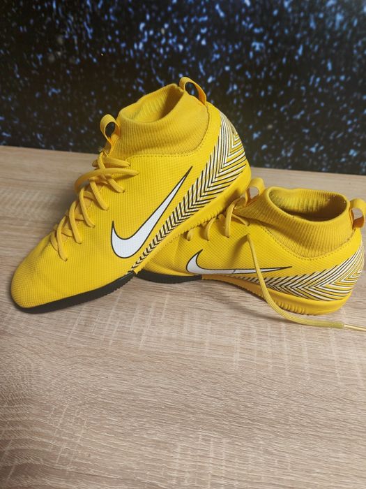 Футзалки Nike mercurial, розмір 37,5