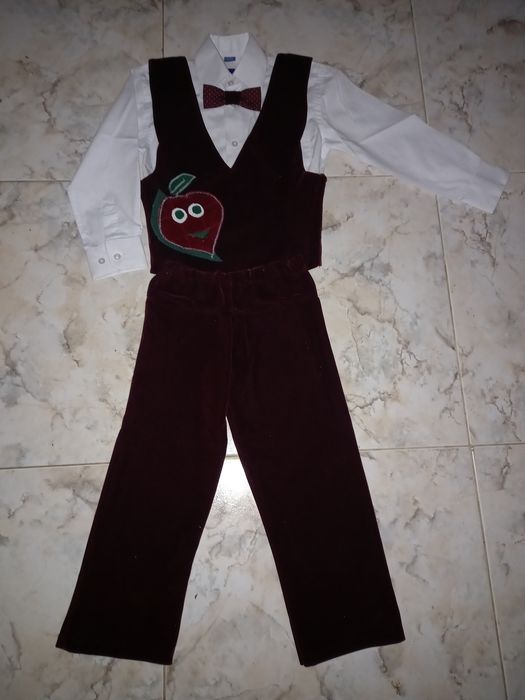 Костюм осіннє свято:огірок, ,кукурудза,,цибуля,бурячок,баклажан,помідо