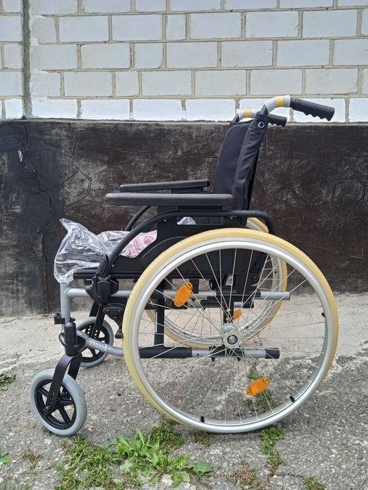 Інвалідна коляска Breezy