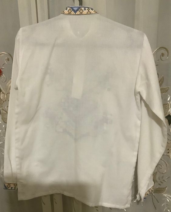 Вишиванка дерево роду