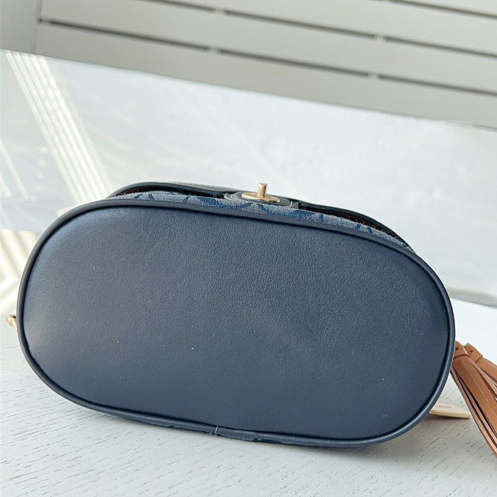 Стильна новинка від Coach!
