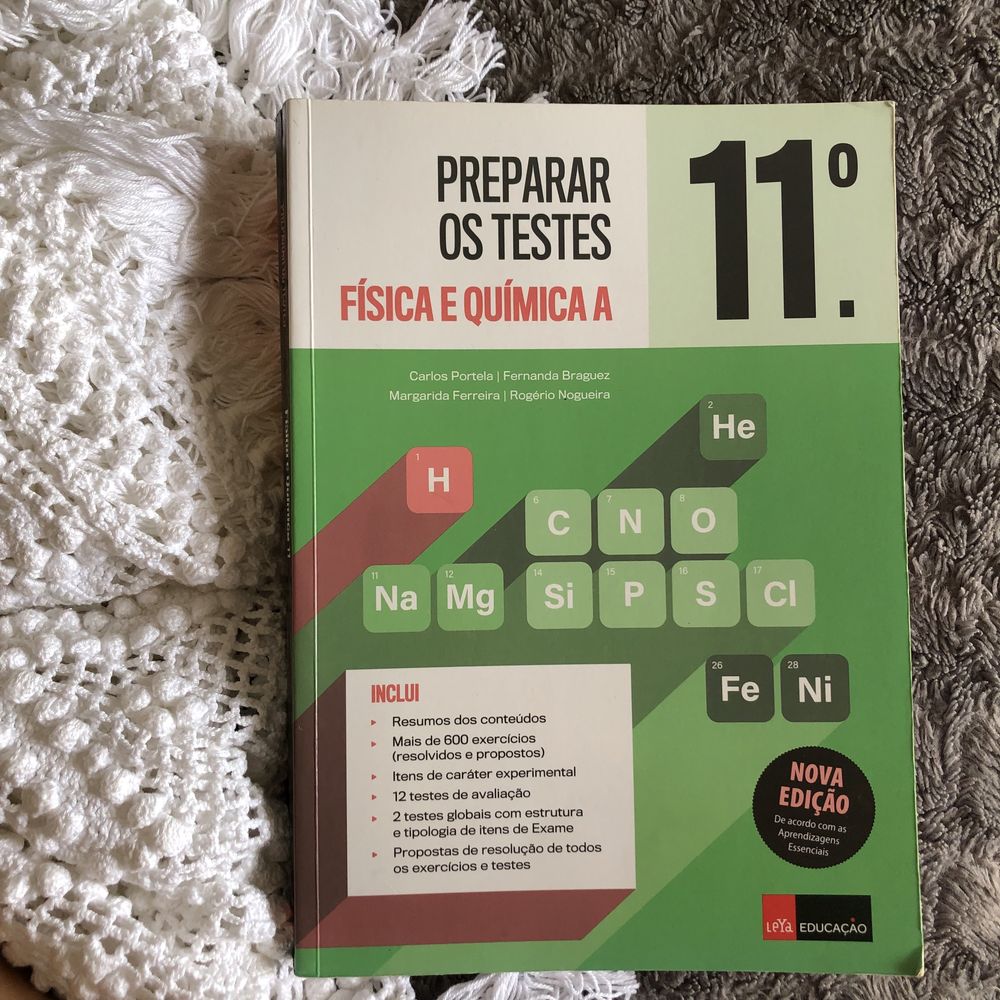 Livro de preparação para Física e Quimica A 2021