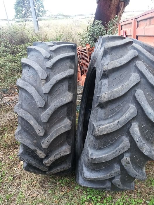 Vendo pneus ainda em bom estado para trator