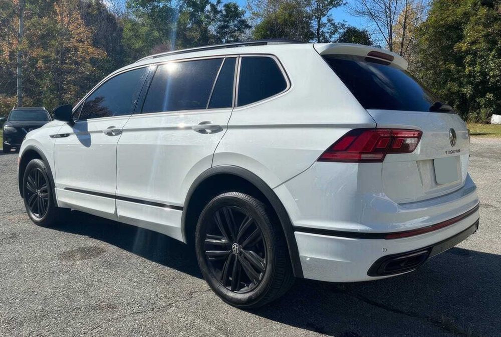 Volkswagen Tiguan SE R-Line Black 4Motion      2022