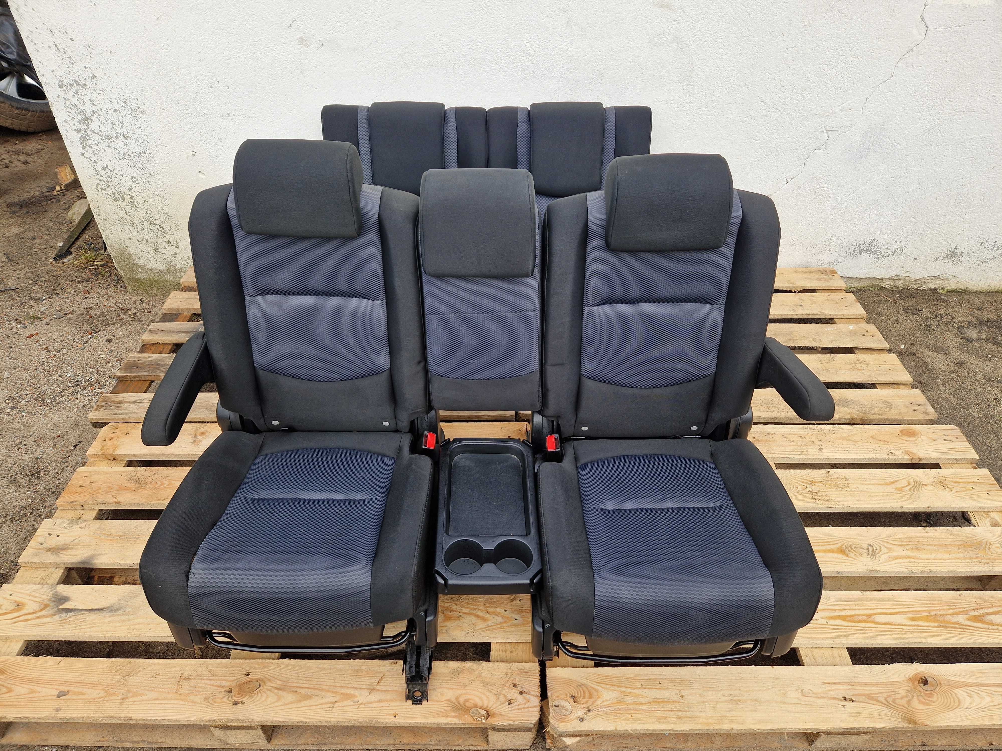 Tylne Tył Tylny Fotel Fotele Dodatkowe Mazda 5 CR 05-10r Kanapa