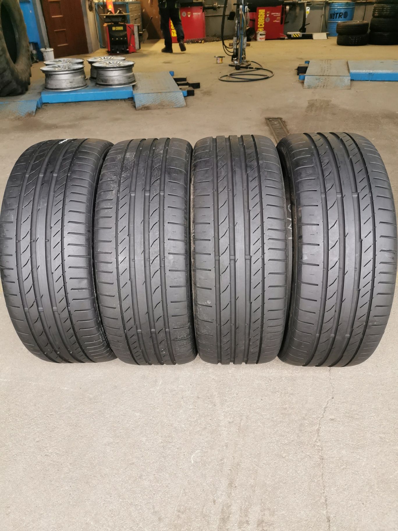 Komplet opon 215/45R17 91W Continental ContiSportContact 5