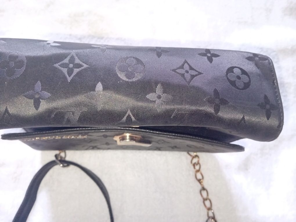 Torebka na ramie Louis Vuitton
