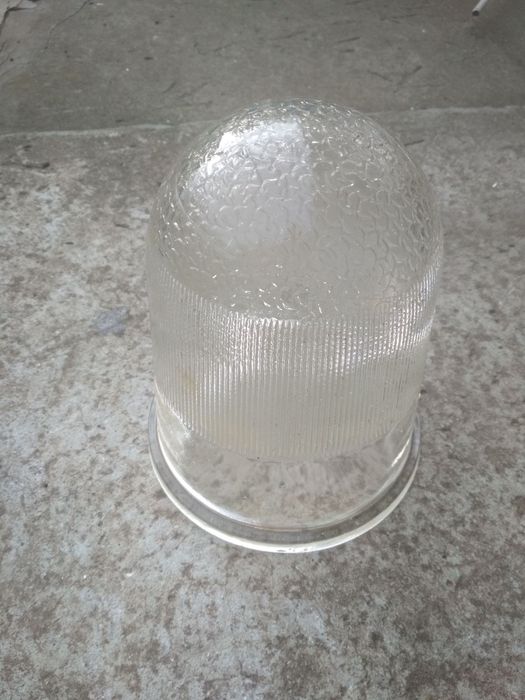 Продам плафон светильника