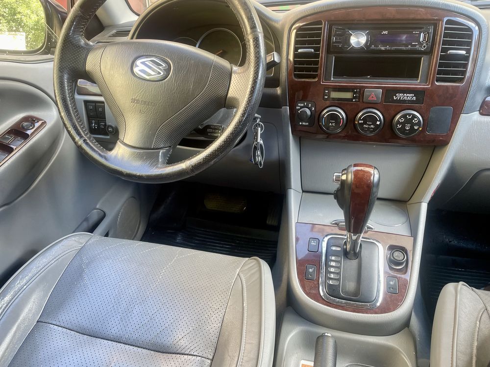 Suzuki Grand Vitara XL7 2.7 LPG