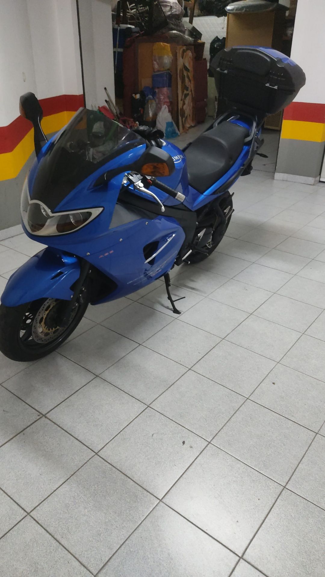 Triumph Sprint ST 1050