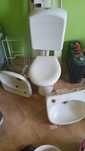 Umywalka  wc ze spluczką