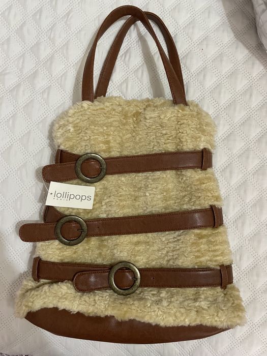 Mala em Pele  de ovelha