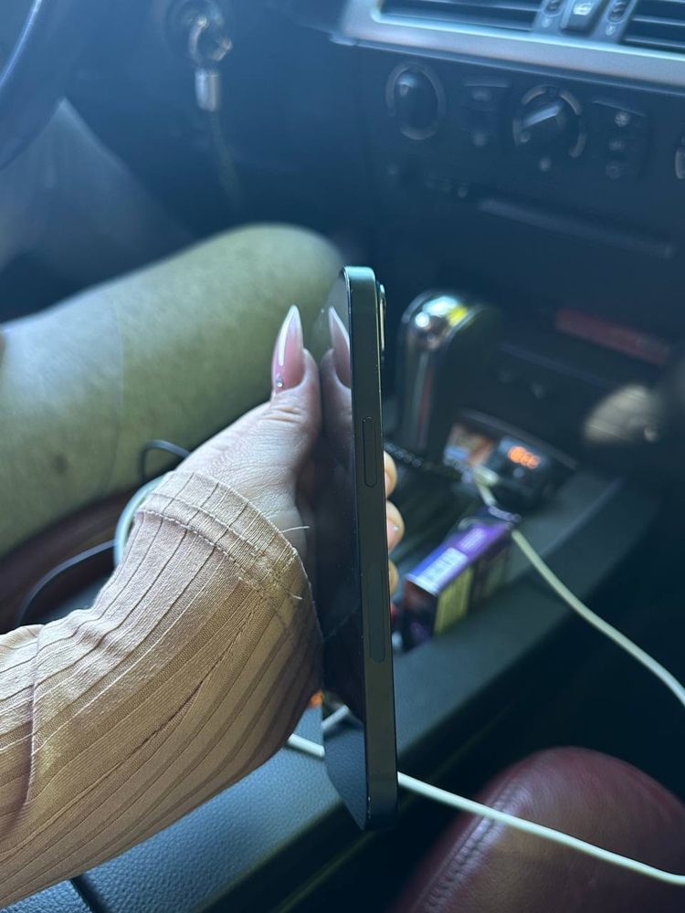 Продам Iphone 14 128 Neverlock все оригінал
