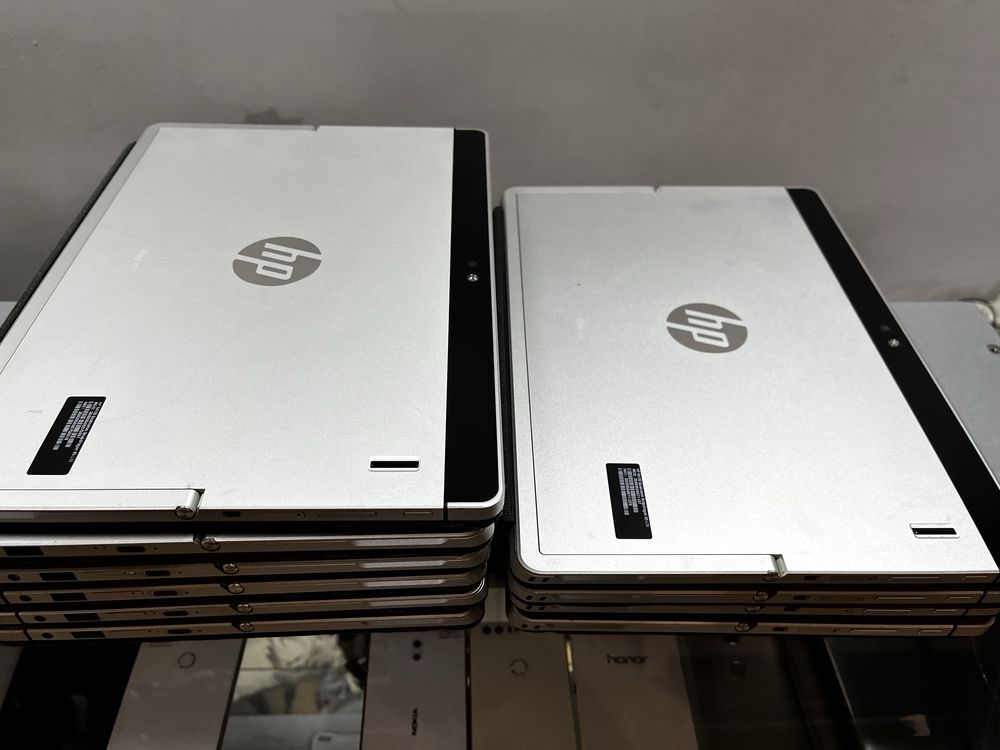 Сенсорний ноутбук HP Elite X2 1012 G1