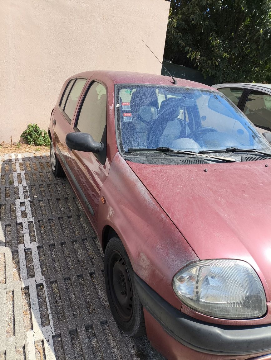 Vendo Clio ano 2000