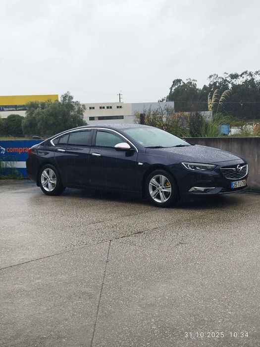 Opel Insignia Grand Sport 1.5Turbo Gasolina 165cv