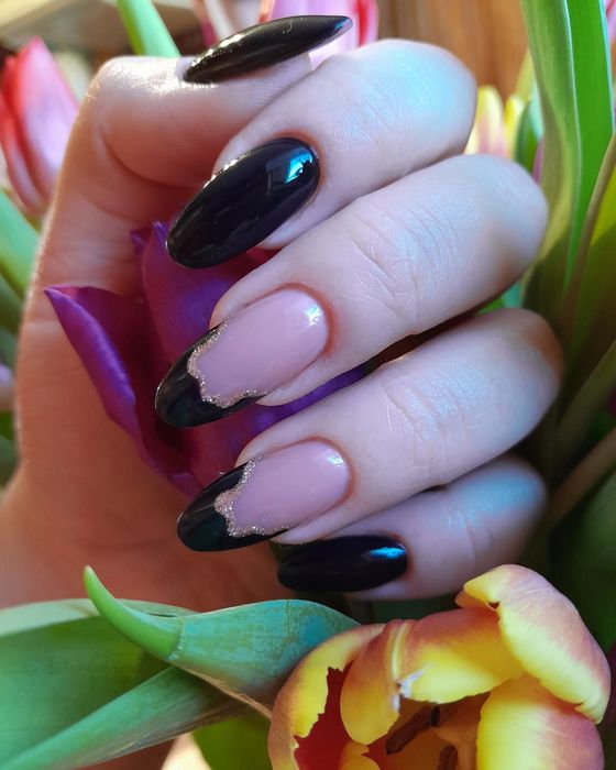 Манікюр,нарощення (не дорого)