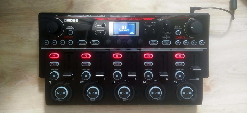Boss RC-505 mkII Loop Station (novo)