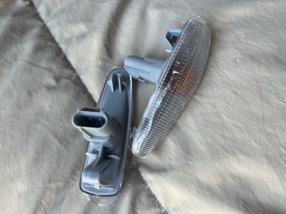 поворотник Mitsubishi Lancer Outlander Sport RVR ASX інші мото