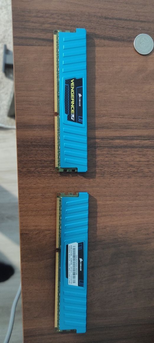DDR3 8GB (2x4GB) Corsair VENGEANCE LP 1600MHz C9