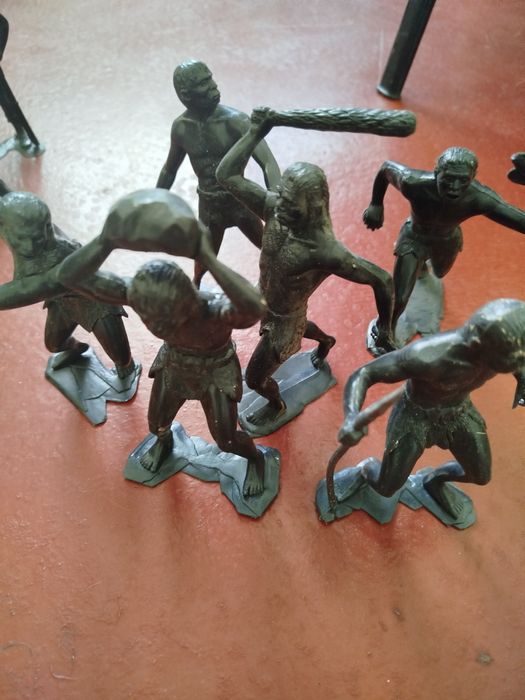 Солдатики ссср неандертальцы