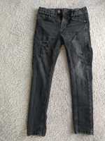 Czarne jeansy chłopięce rozmiar 152 Reserved stan bardzo dobry