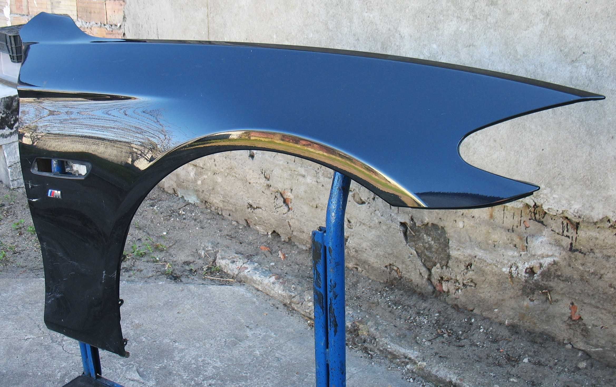 BMW 5 F10 F11 błotnik prawy przód