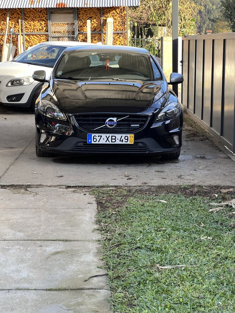 Volvo v40 R-Design