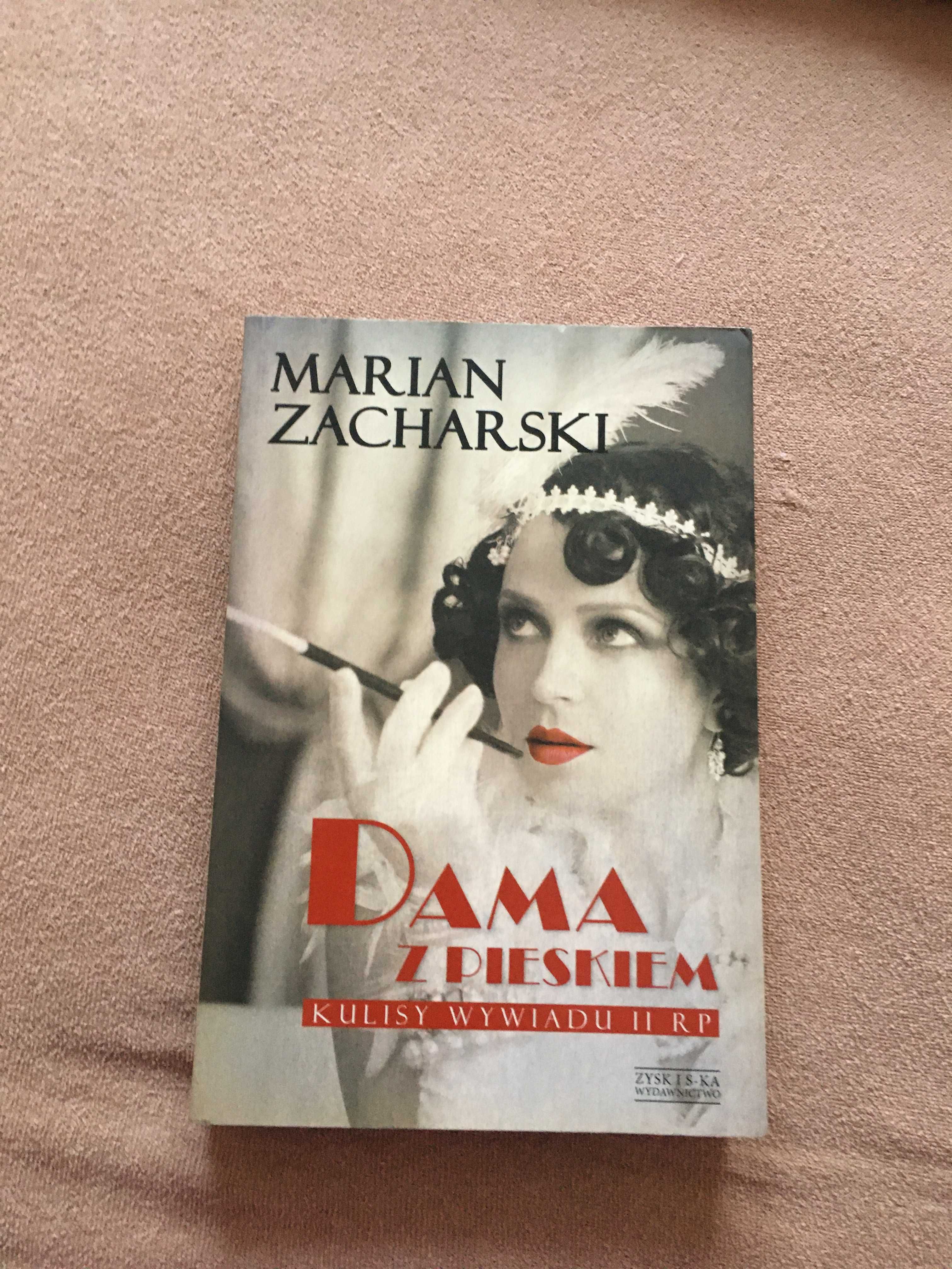 Książka Mariana Zacharskiego "Dama z pieskiem"