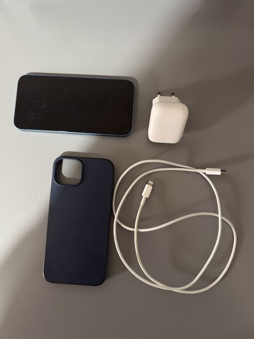 iPhone 13 128 GB Azul – Muito bom estado + capa + carregador
