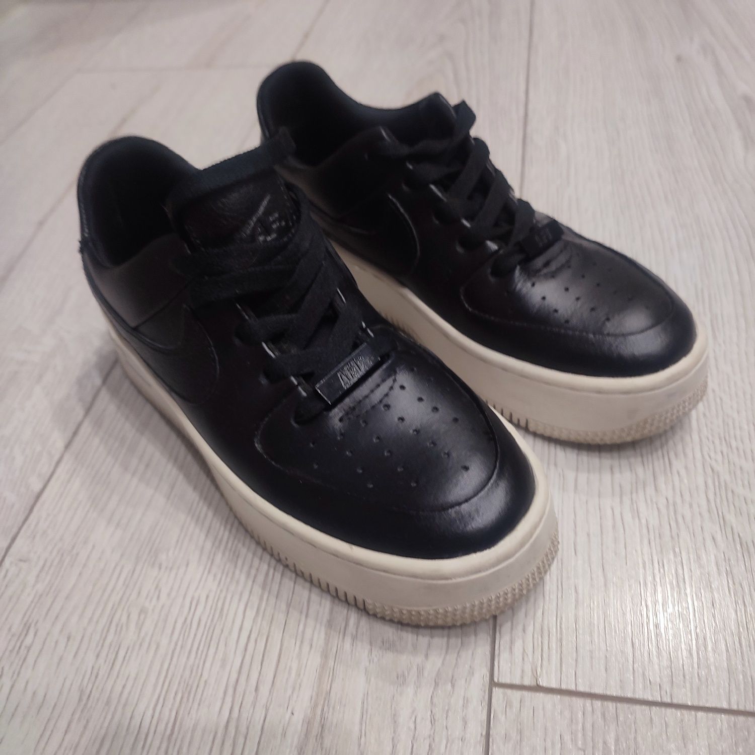 Кросівки Nike Air force 1 sage low оригінал
