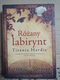 Titania Hardie Różany Labirynt