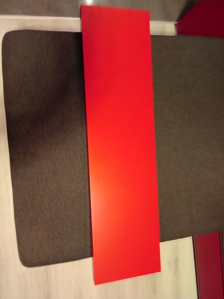 Półka naścienna wisząca czerwona półmat 90x23x4