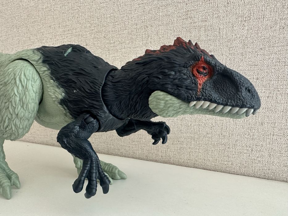 Динозавр Эокархария со звуком Jurassic World