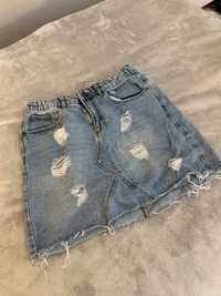 Spódnica jeansowa / dżinsowa z przetarciami / dziurami - JAK NOWA!