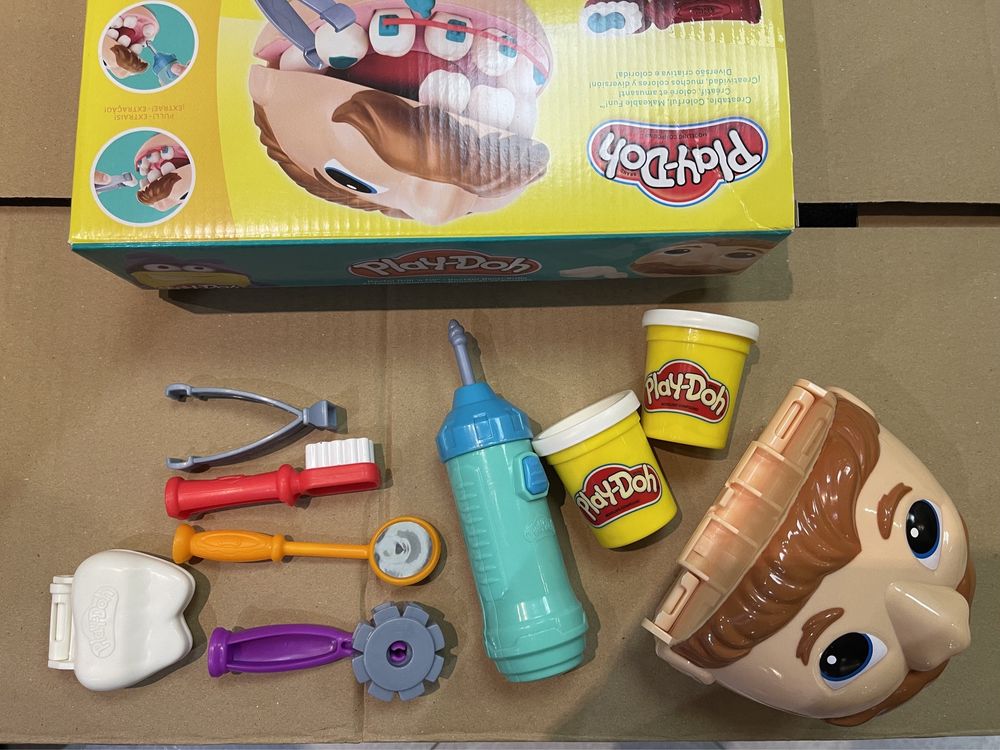Hasbro Play-Doh Мистер Зубастик