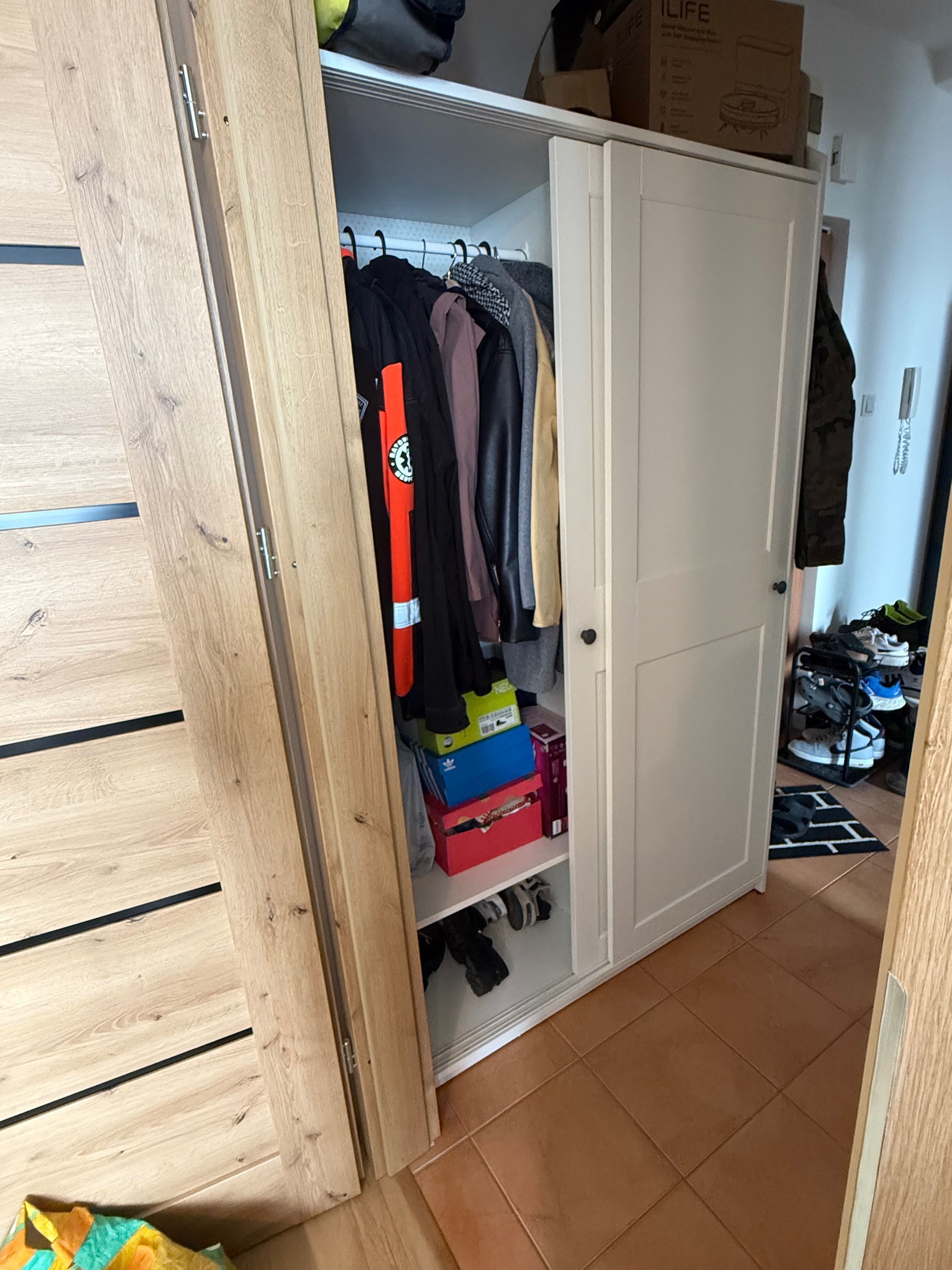 Szafa Ikea Hauga