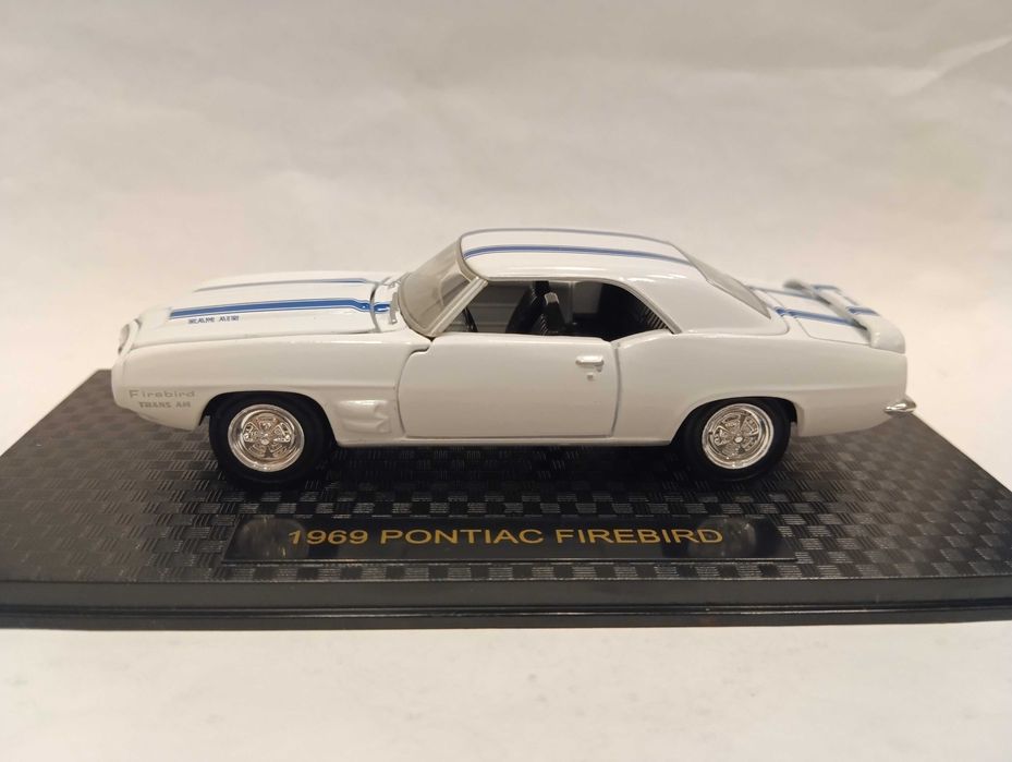 1969 Pontiac Firebird Trans Am - Road Champs 1:43, diecast 1998